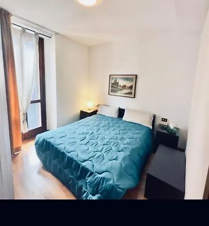 Garibaldi Deluxe Apartment